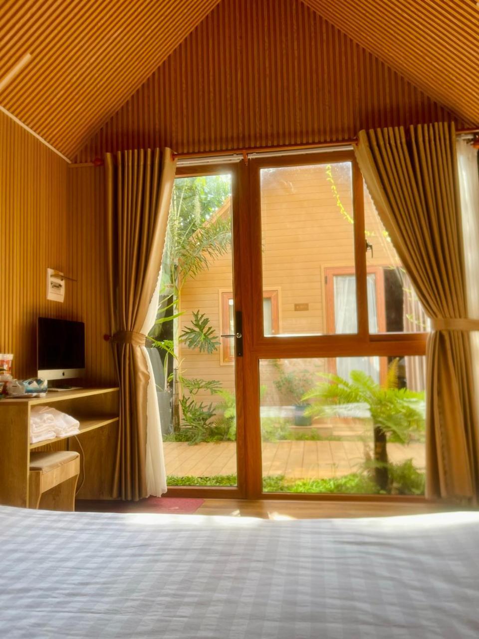La Garden Homestay Long Xuyen Bagian luar foto